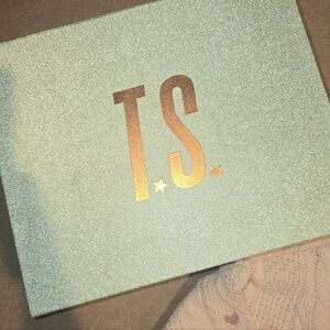 T.S Life Of A Showgirl Box!